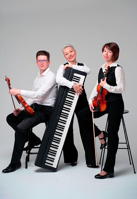 Ансамбль "Амари Трио"