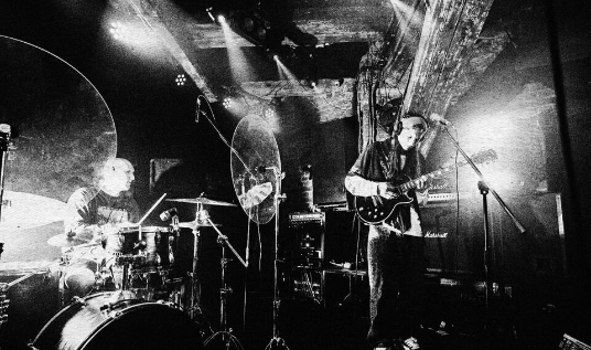 Gigrøma w Varhara, Dører