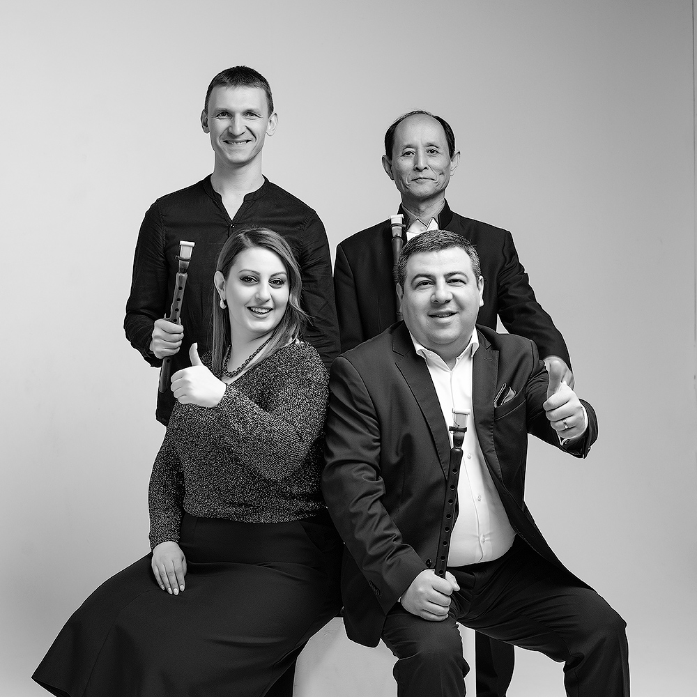 Три дудука и орган