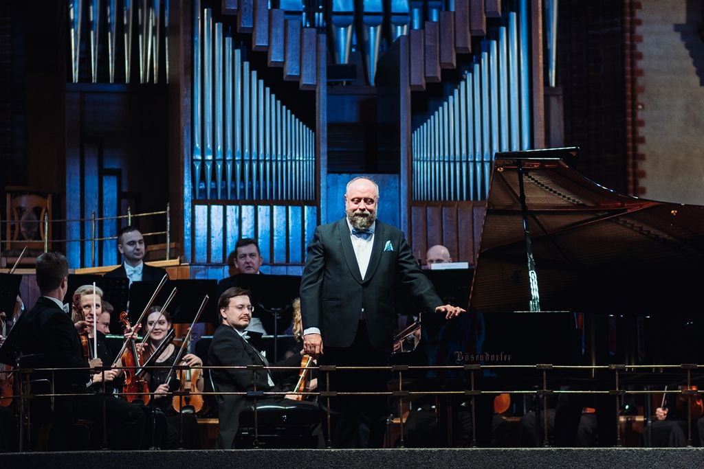 Новый год в хорошей компании