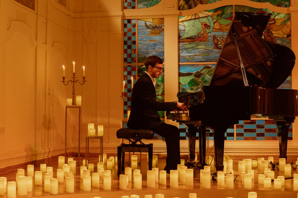 В свечах: музыка со вкусом. Классика диско