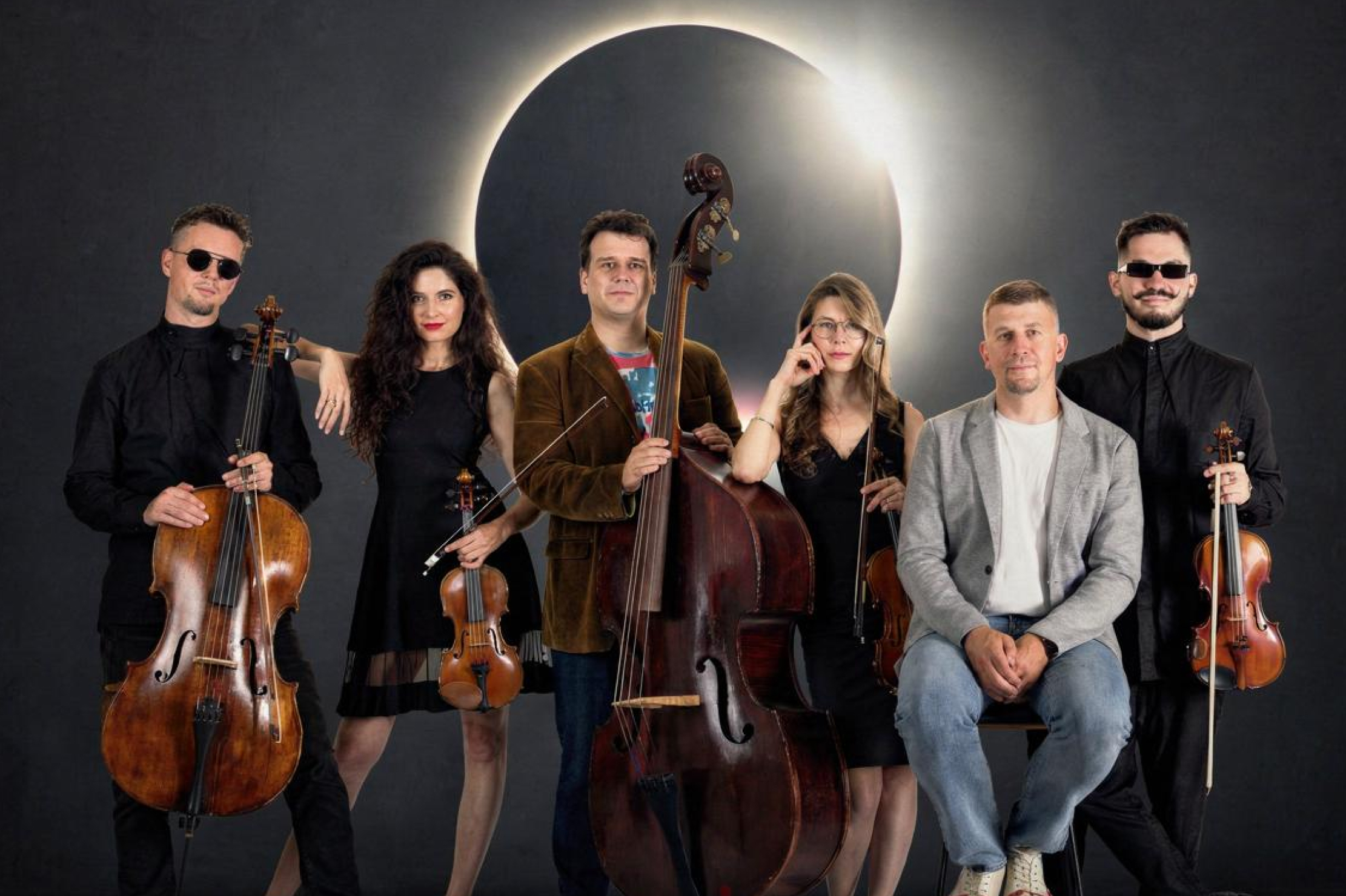 Оркестр при свечах «Лунное затмение» (Moon Eclipse)