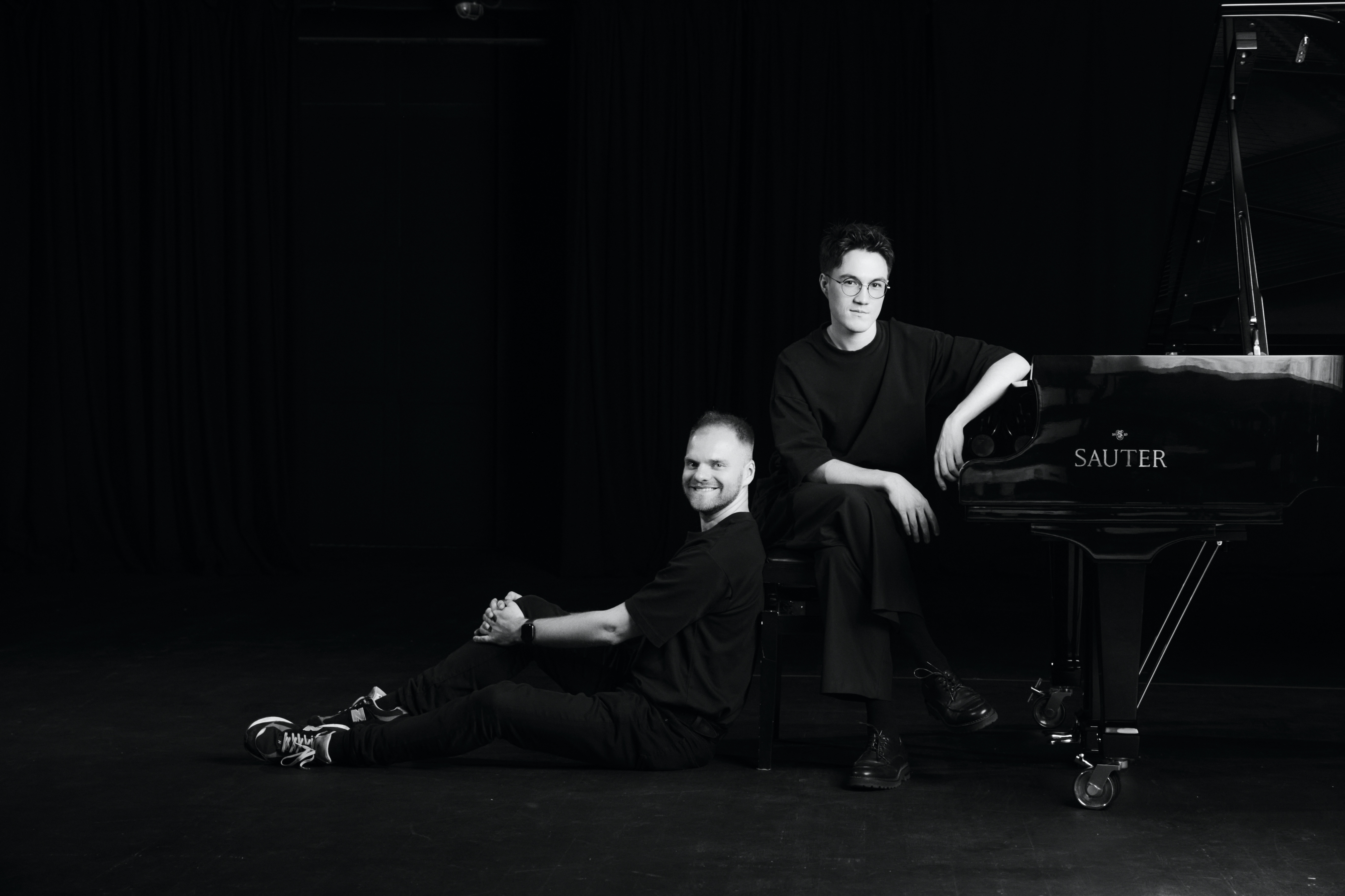 Прекрасная музыка на Часовом заводе. Все влюблённые