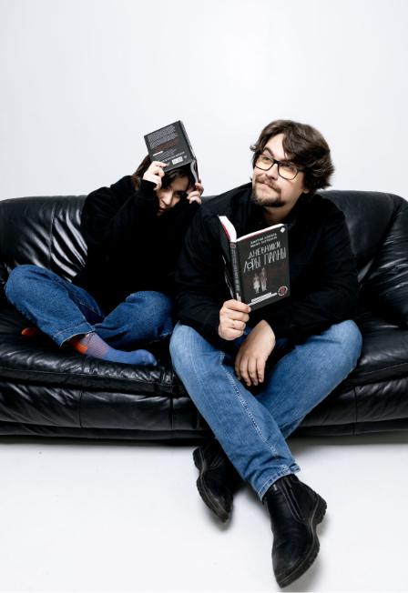 Замёрзшие: камерный лайв подкаста «Дневники Лоры Палны» в Москве