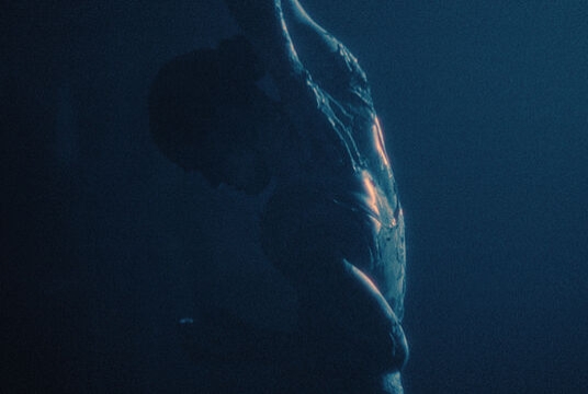 Перфоманс «Blue Times»