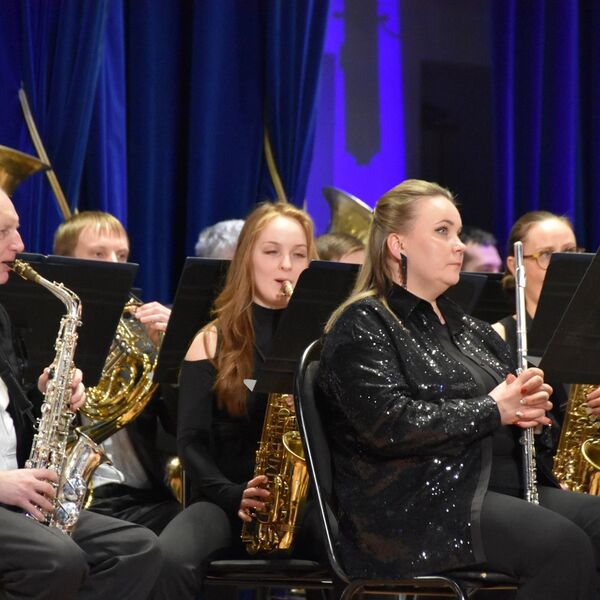 Поклонимся великим тем годам!