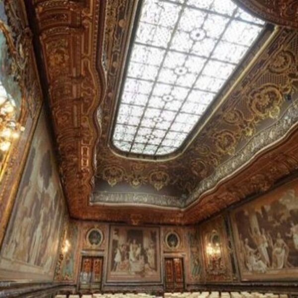 Средь шумного бала