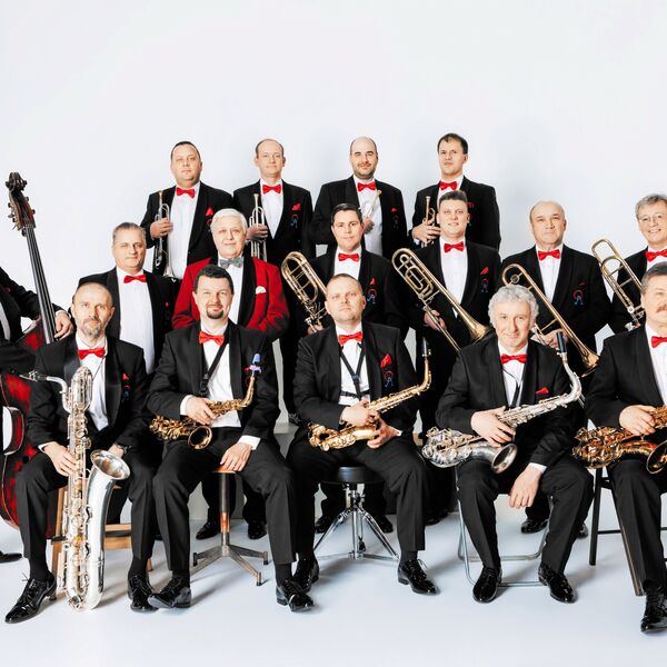 Оркестр им. Олега Лундстрема