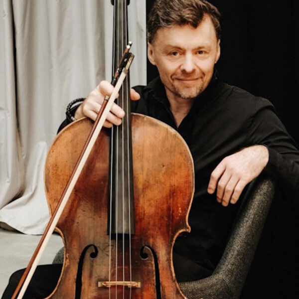 Рустам Комачков (виолончель), Варвара Мягкова (фортепиано)