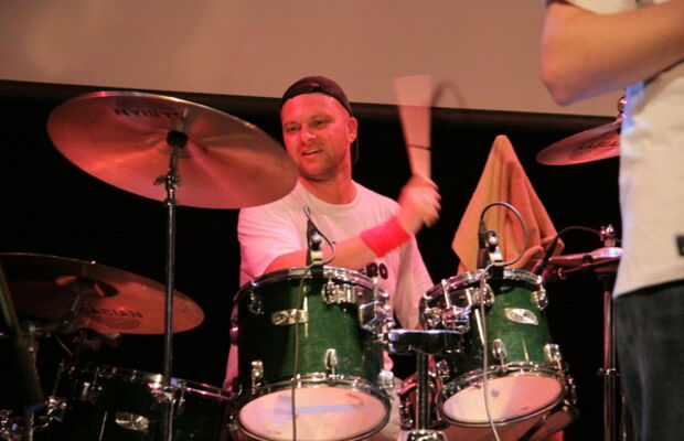 29/05/2010  “ENTIRELY UNDRUGGED” Live in DUROFF 