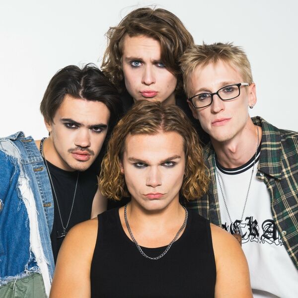 Колоницкий, Снимки, Twins Kovl и Веснушка