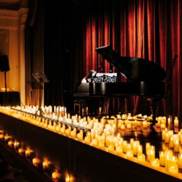 Людовико Эйнауди: Неоклассика при свечах