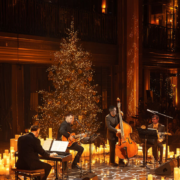 МАГИЯ СВЕЧЕЙ. «FRANK SINATRA. Рождественские песни»