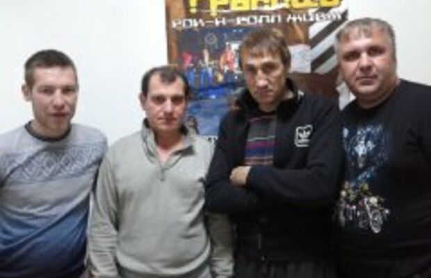 наша жизнь рок-н-ролльная!!!!!!!!!!!!