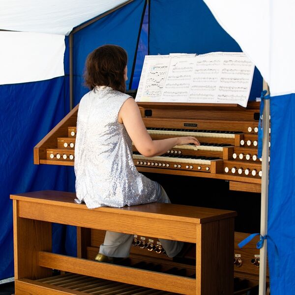 Орган и саксофон