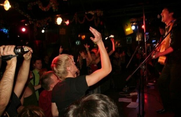 загадочная, странная, актуальня группа «ПлюS 800»