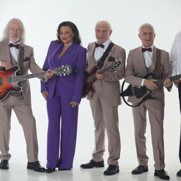 Поющие гитары