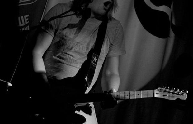 РОМАН ПАЛЬМОВ-гитара