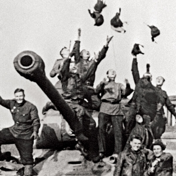 ПЕСНИ ВОЕННЫХ ЛЕТ