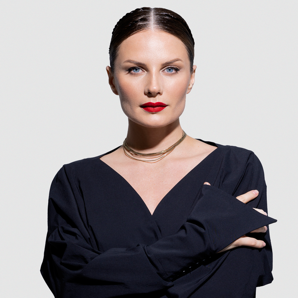 Ева Власова