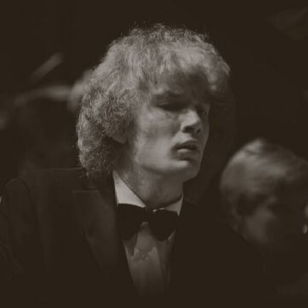 Иван Бессонов (фортепиано) и Государственный  эстрадно-симфонический оркестр