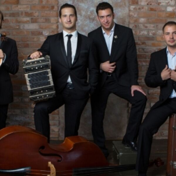 К международному Дню танго