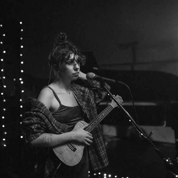 Даша Лампочка