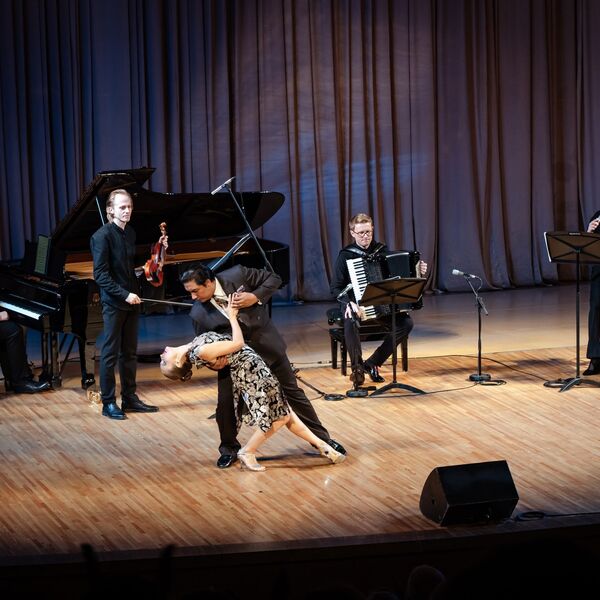 Танго. Огни Буэнос-Айреса