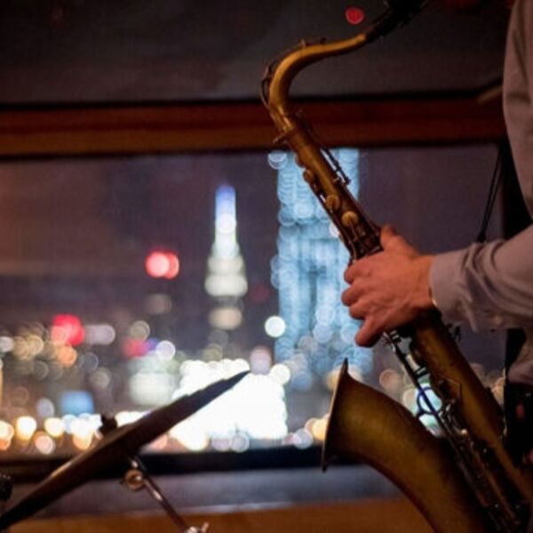 Воскресный джаз на воде