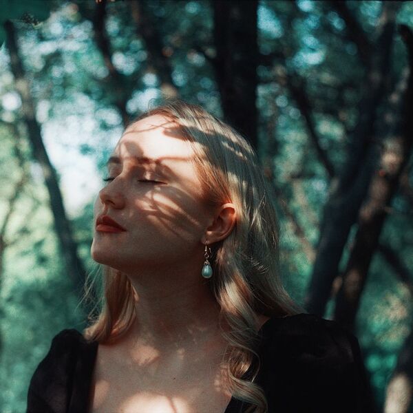 Элли на маковом поле