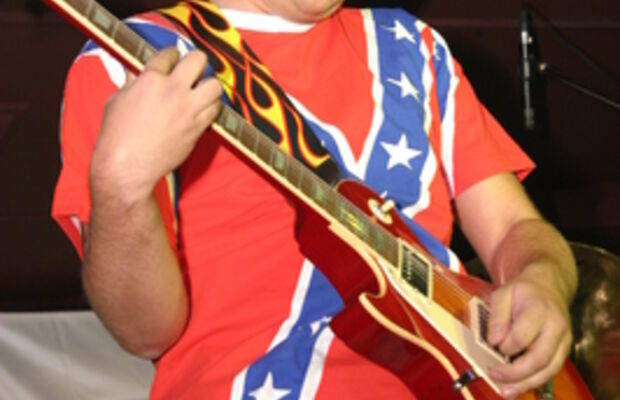 30/10/2004 “TOTALLY UNDRUGGED II” Live in OLYMPISKY 