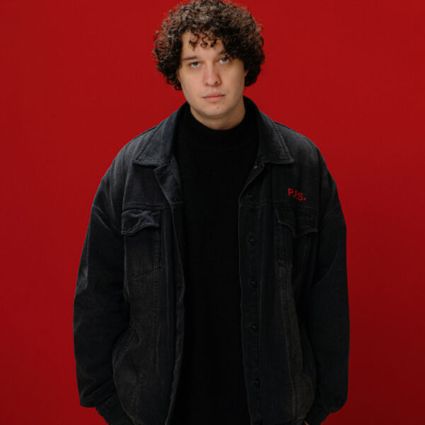 Антон Токарев