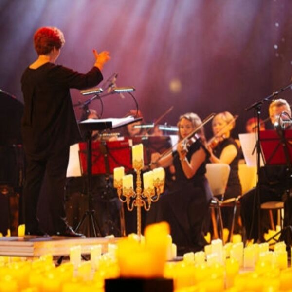 Мировые рок-хиты в сиянии тысячи свечей