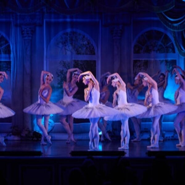 Балет «Лебединое озеро»