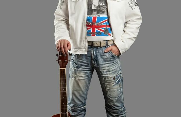 Автор-исполнитель Дмитрий Соснин