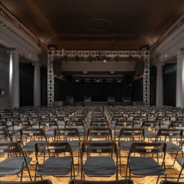 Орган при свечах