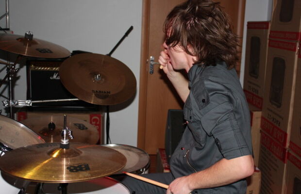 14.01.11 муз.салон Ария