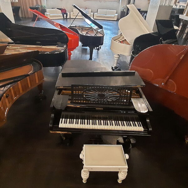 Арт-лига — 8 роялей одновременно!