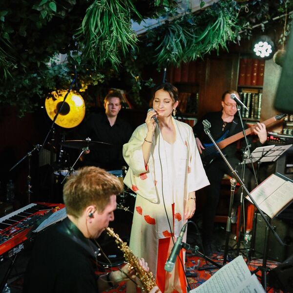 Голос Хикари