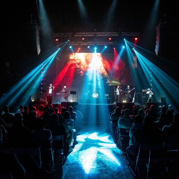 Artfonix. Мультимедийное шоу саундтреков World of Games