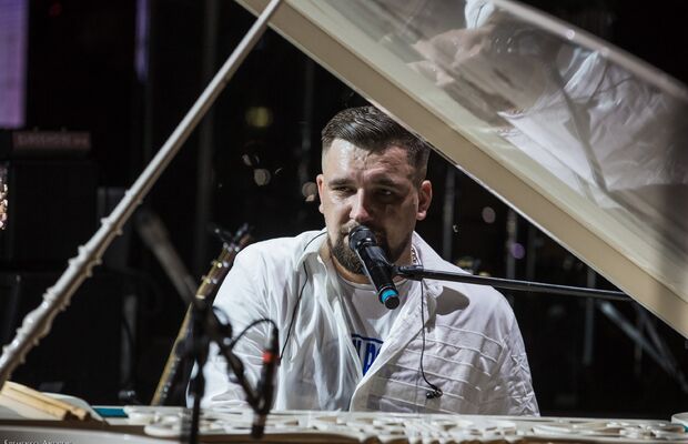 Баста в Ледовом