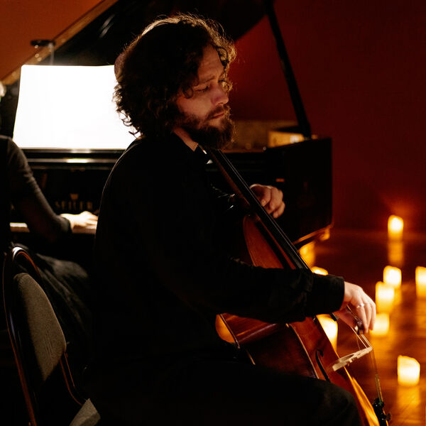 Шедевры Миядзаки и Хисаиси при свечах