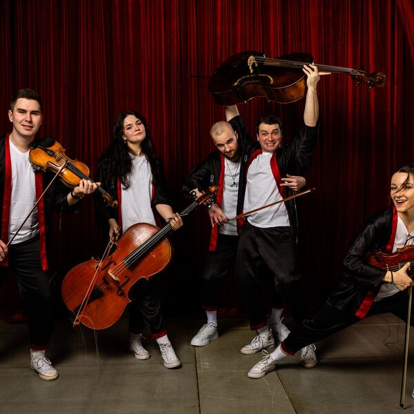 Fumo Rosso. Рок-хиты на виолончелях при свечах