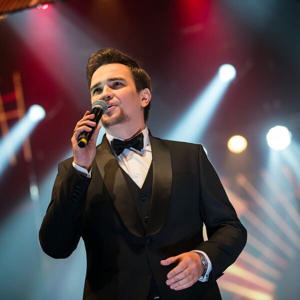 И снова победный май