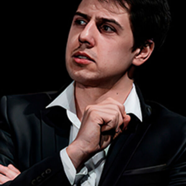 Булат Окуджава. Две дороги.