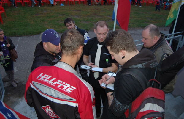 Выступление в Малаховке и на фестивале "Мотовторжение 2011" (24.09.11.)