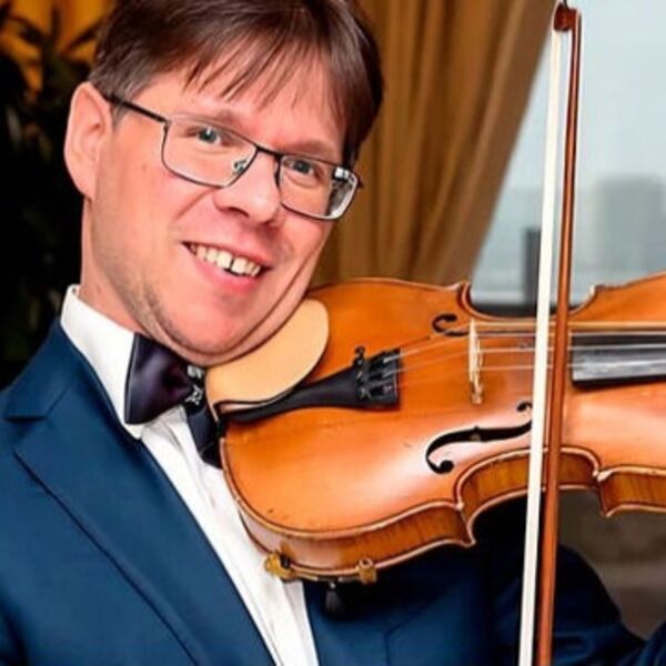 Концерт Антонио Вивальди в старинном соборе: «Времена года» при свечах»