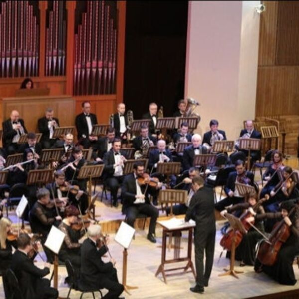 Концерт Кубанского симфонического оркестра. Солист Александр Тростянский