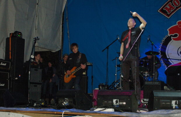 Выступление в Малаховке и на фестивале "Мотовторжение 2011" (24.09.11.)