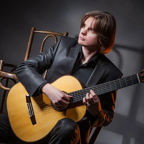 Антон Баранов